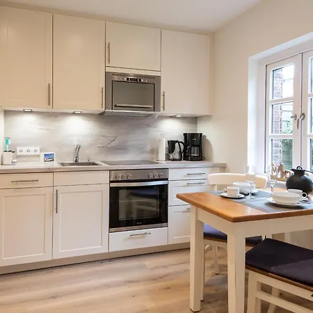 Haus Mittelstr Whg 1 Eg Links * Βέστερλαντ
